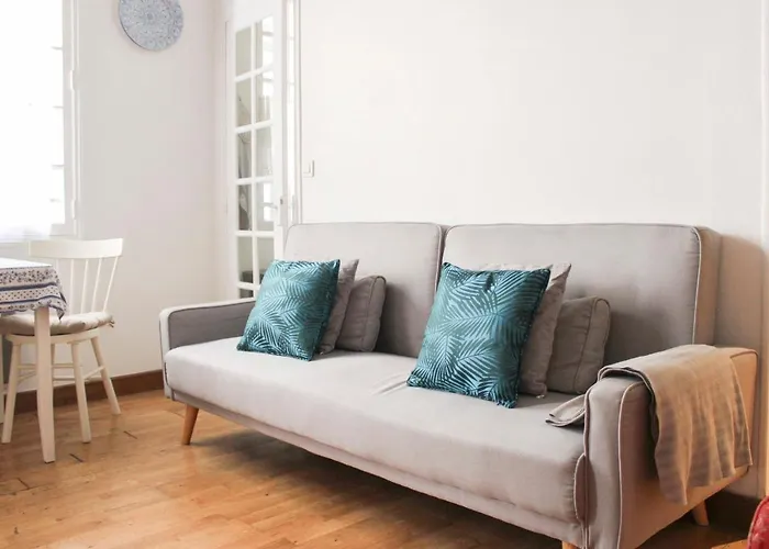 Bright 30 M Fully Renovated In 3rd شقة