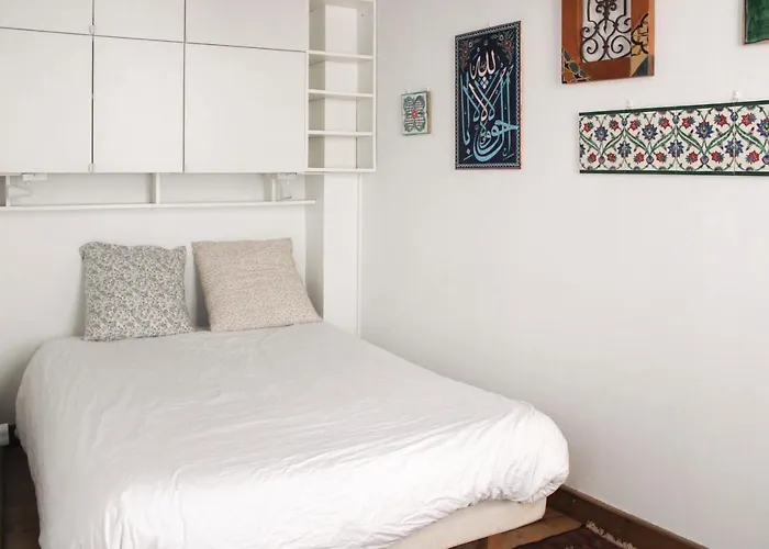 Bright 30 M Fully Renovated In 3rd شقة *